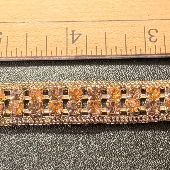 Vintage Elegant Gold and Bronze Coloured Bracelet. 7 Inches - Picture 2 of 4